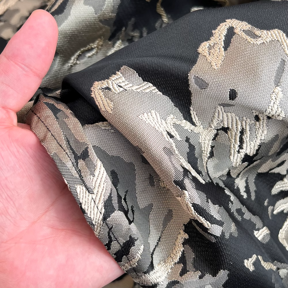 Jacquard Maxi Dress with Puff Sleeves and V-Neckline - View 6 | Lwiis