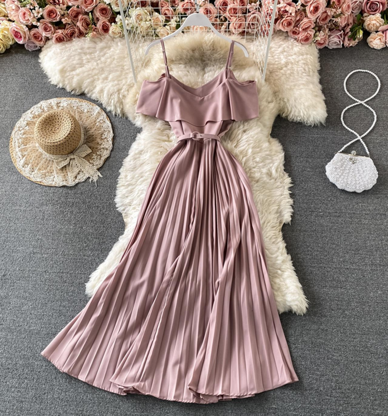 Off shoulder flowing A-line maxi dress - View 7 | Lwiis