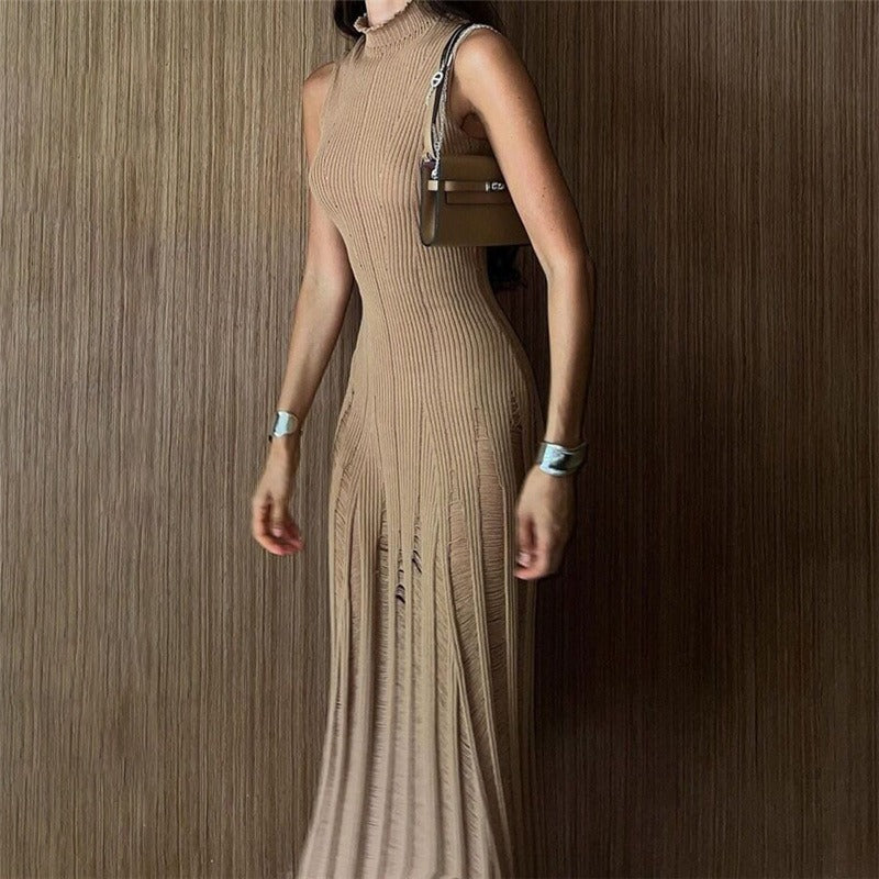 Ribbed Knit Maxi Dress - View 6 | Lwiis