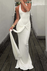 Halter neck maxi dress with tie detail - View 8 | Lwiis