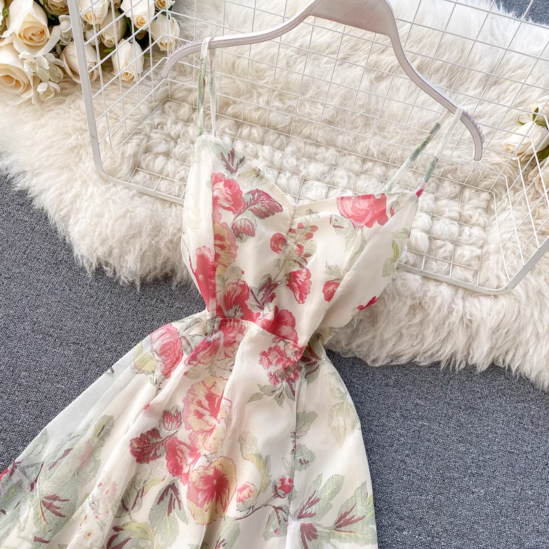 Floral print maxi dress with spaghetti straps - View 6 | Lwiis