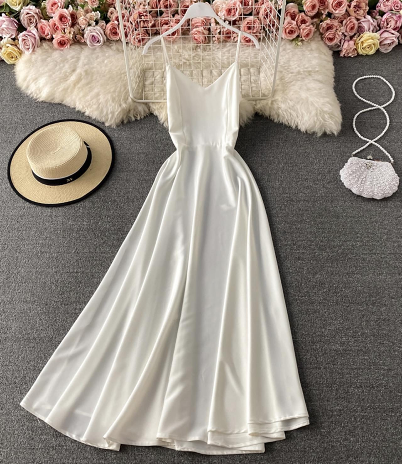 V-neck A-line maxi dress - View 9 | Lwiis
