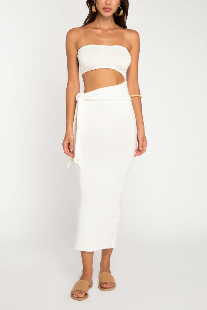 Strapless Knit Midi Dress with Cut-Out Detail - View 9 | Lwiis