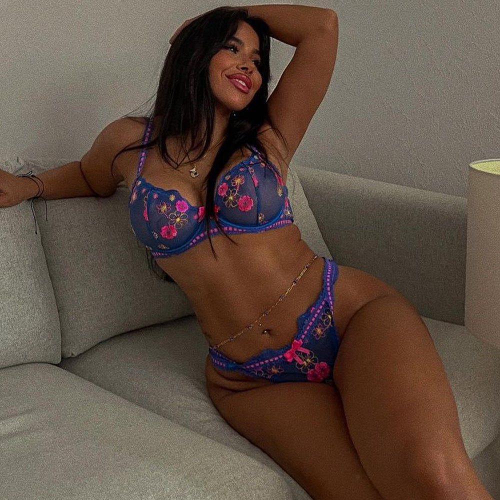 Contrast Lace Embroidered Sexy Lingerie Set