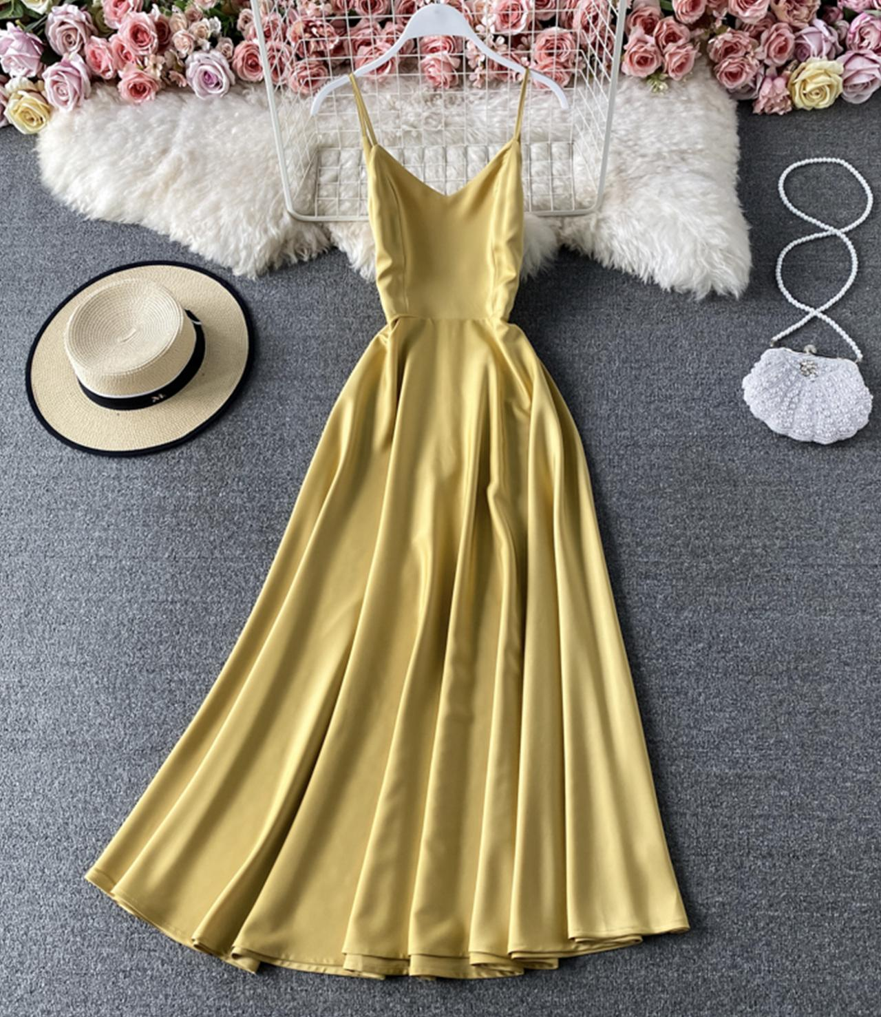 V-neck A-line maxi dress - View 10 | Lwiis
