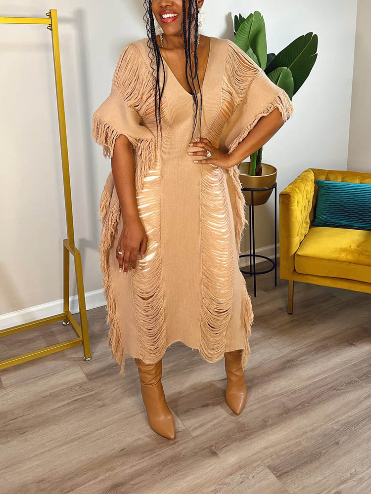 Knit Maxi Dress with Fringe Detailing - View 19 | Lwiis