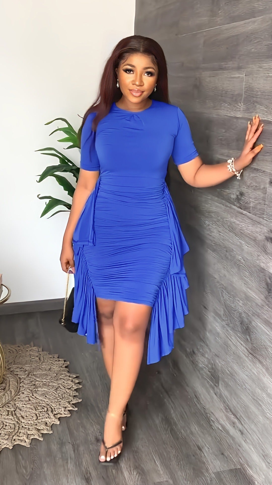 Fitted midi dress with ruching and ruffle hem - View 9 | Lwiis