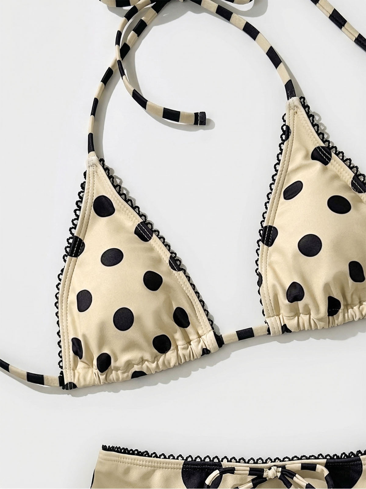 Polka dot bikini set with halter top and adjustable ties - View 9 | Lwiis