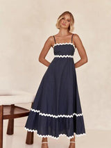 Spaghetti strap maxi dress with square neckline and scalloped trim - View 10 | Lwiis