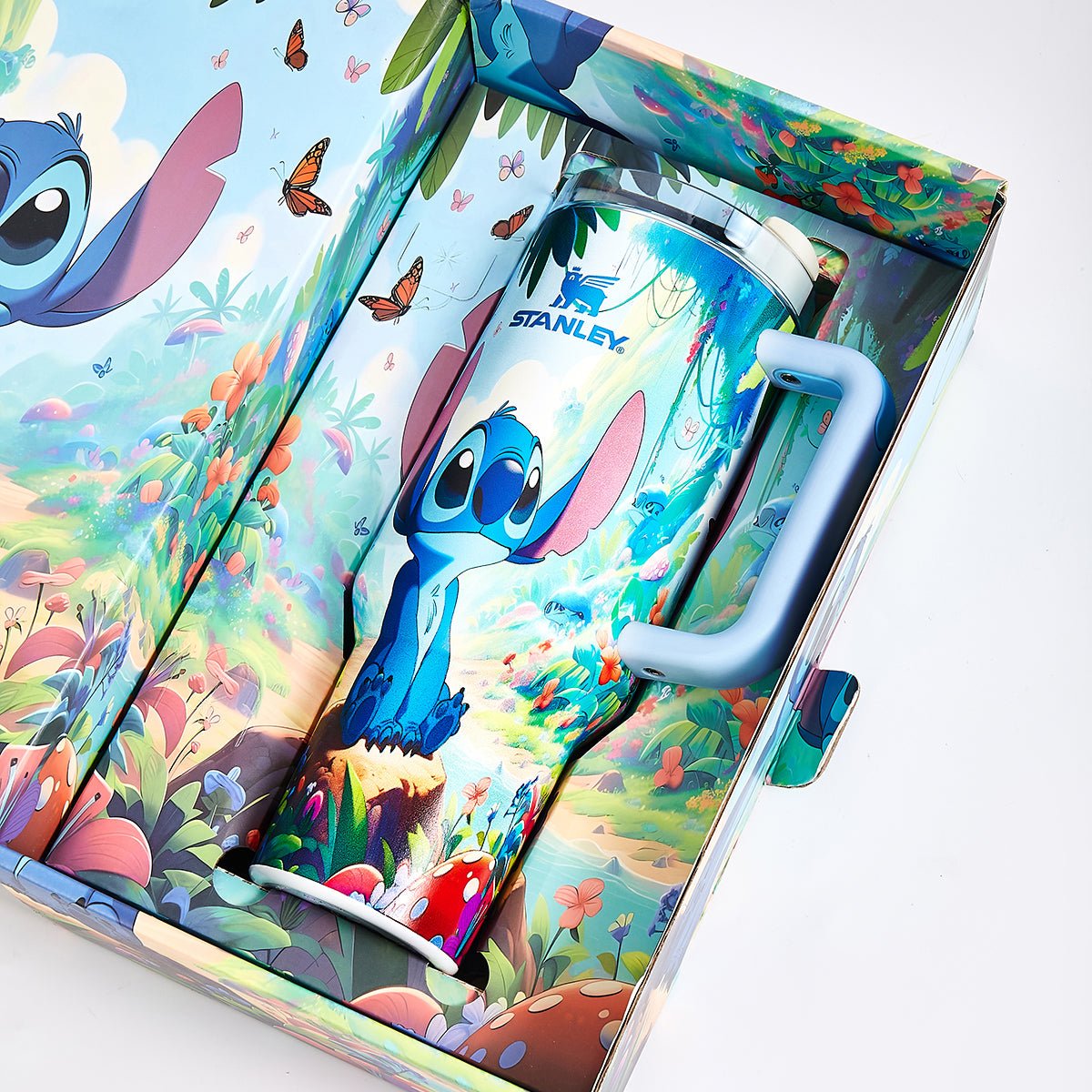 Stanley x Stitch Limited Edition Luminous Tumbler Blue - View 7 | Lwiis